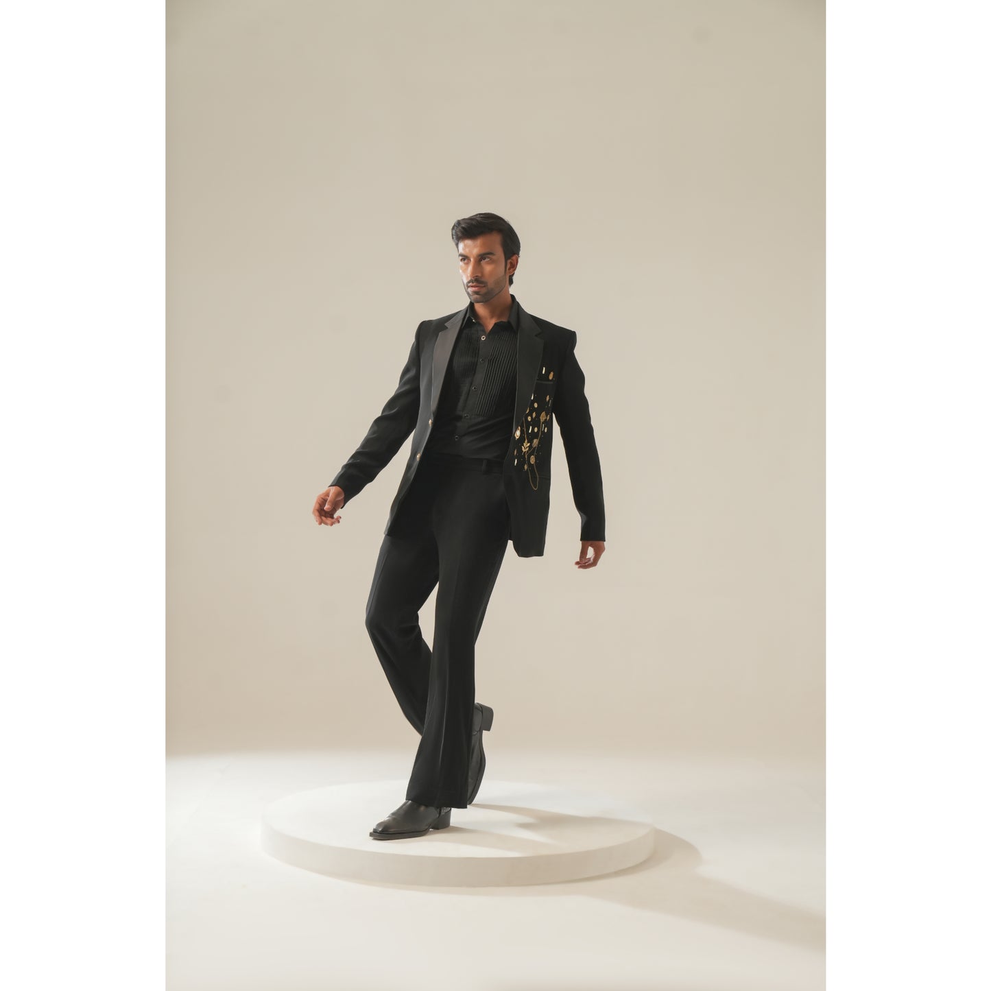 Black Majesty Suit set