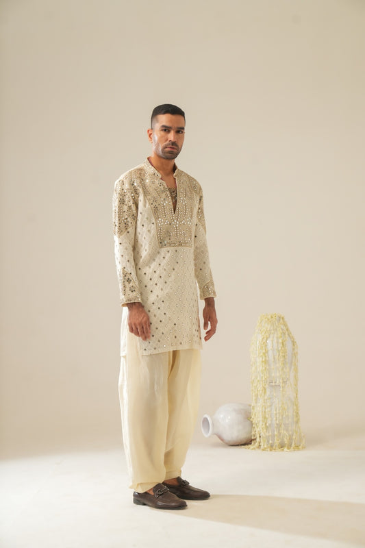 Sheesha kaari kurta set