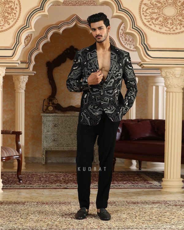 Sheersagar Embroidered Suit Set