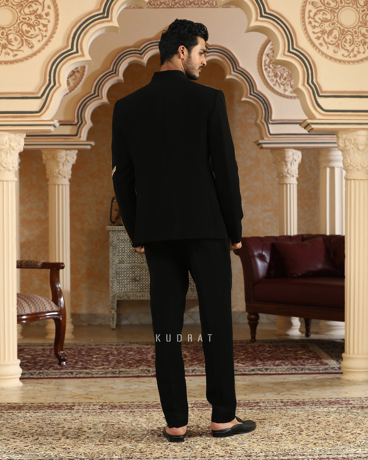 Sworn Eagle Embroidered Suit Set