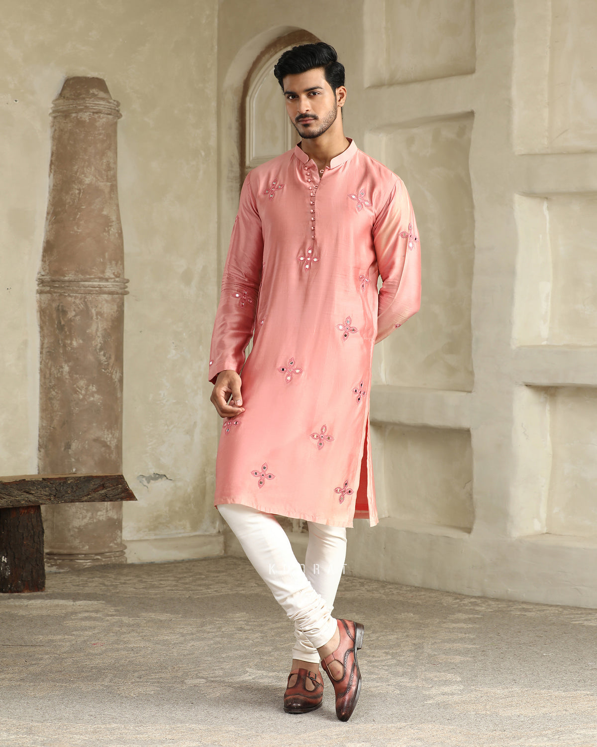 Gulabi Noor Kurta Set