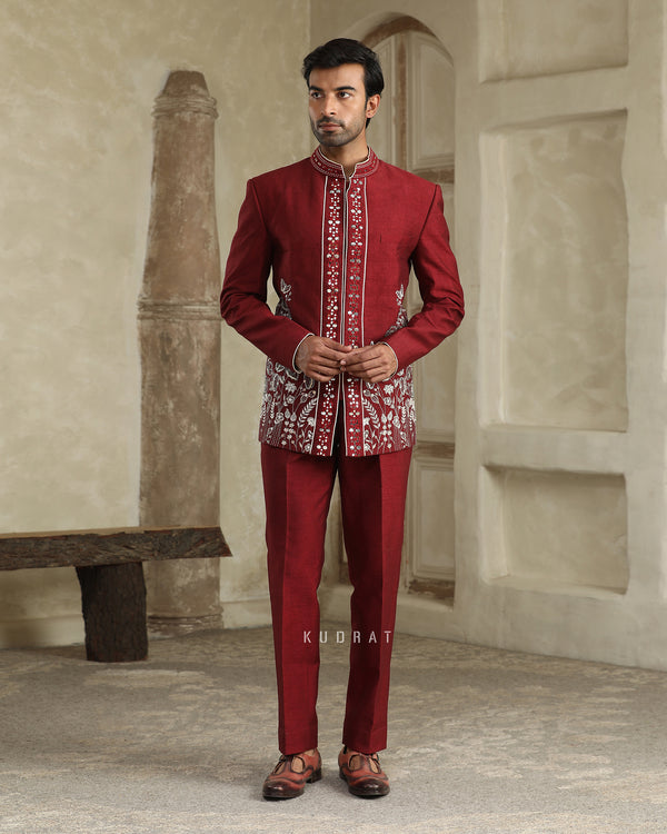 Maroon Safed Bageecha Bandhgala Set
