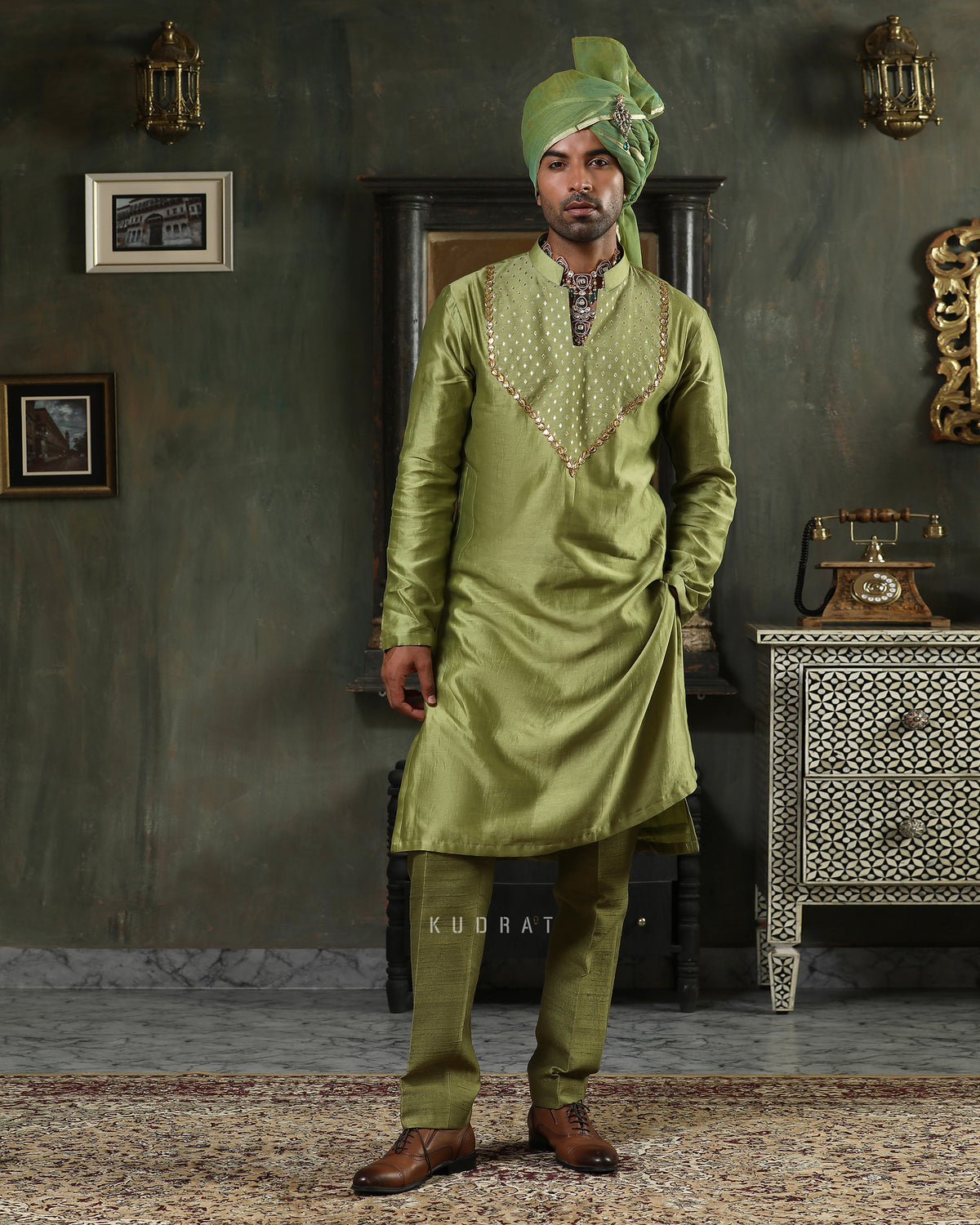 Dil Harit Embroidered kurta set