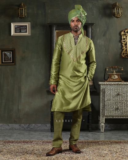 Dil Harit Embroidered kurta set