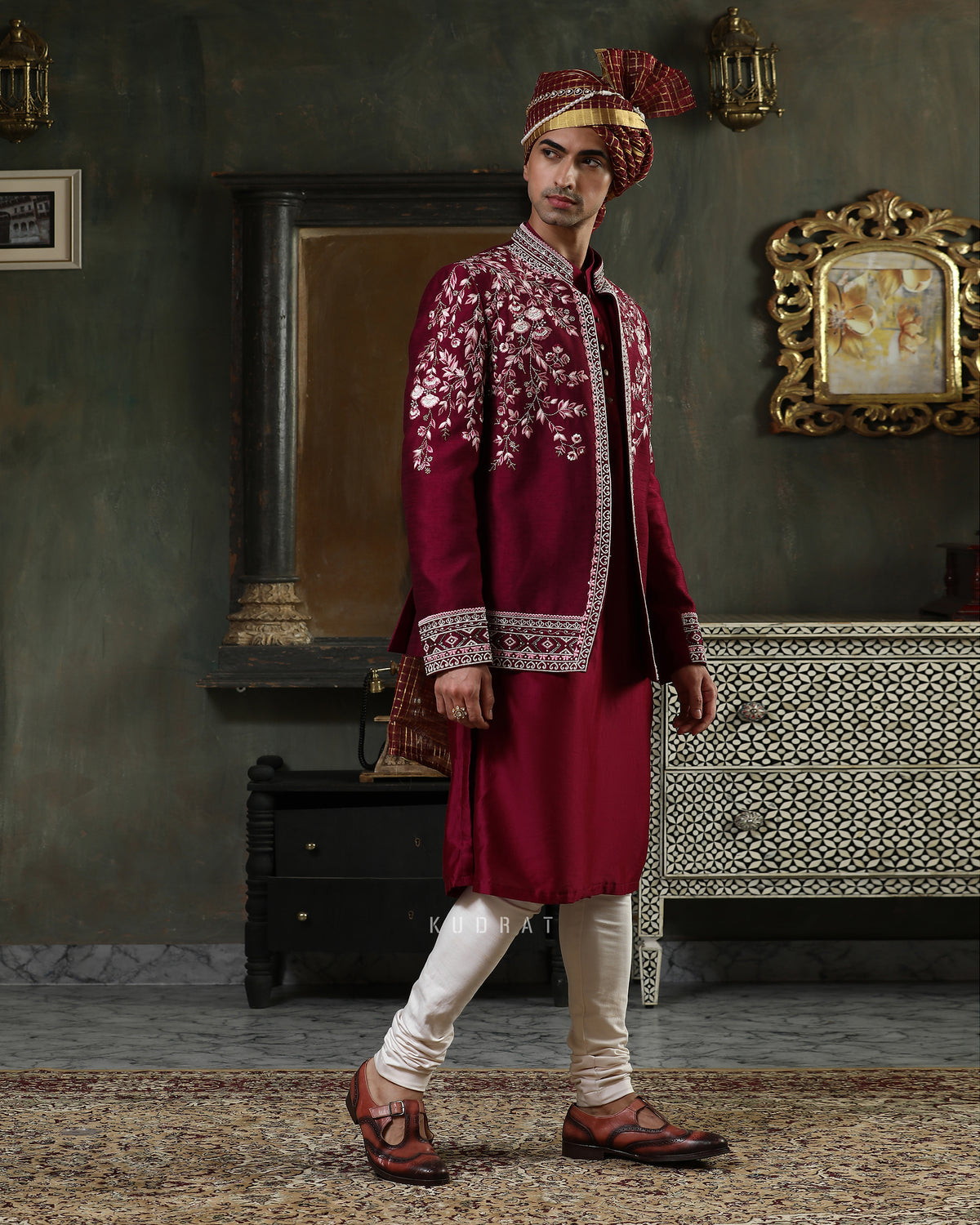 Shaakh anaati open jacket set