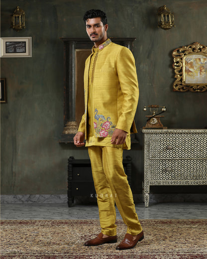 Mor Kamal Embroidered Open Jacket Set