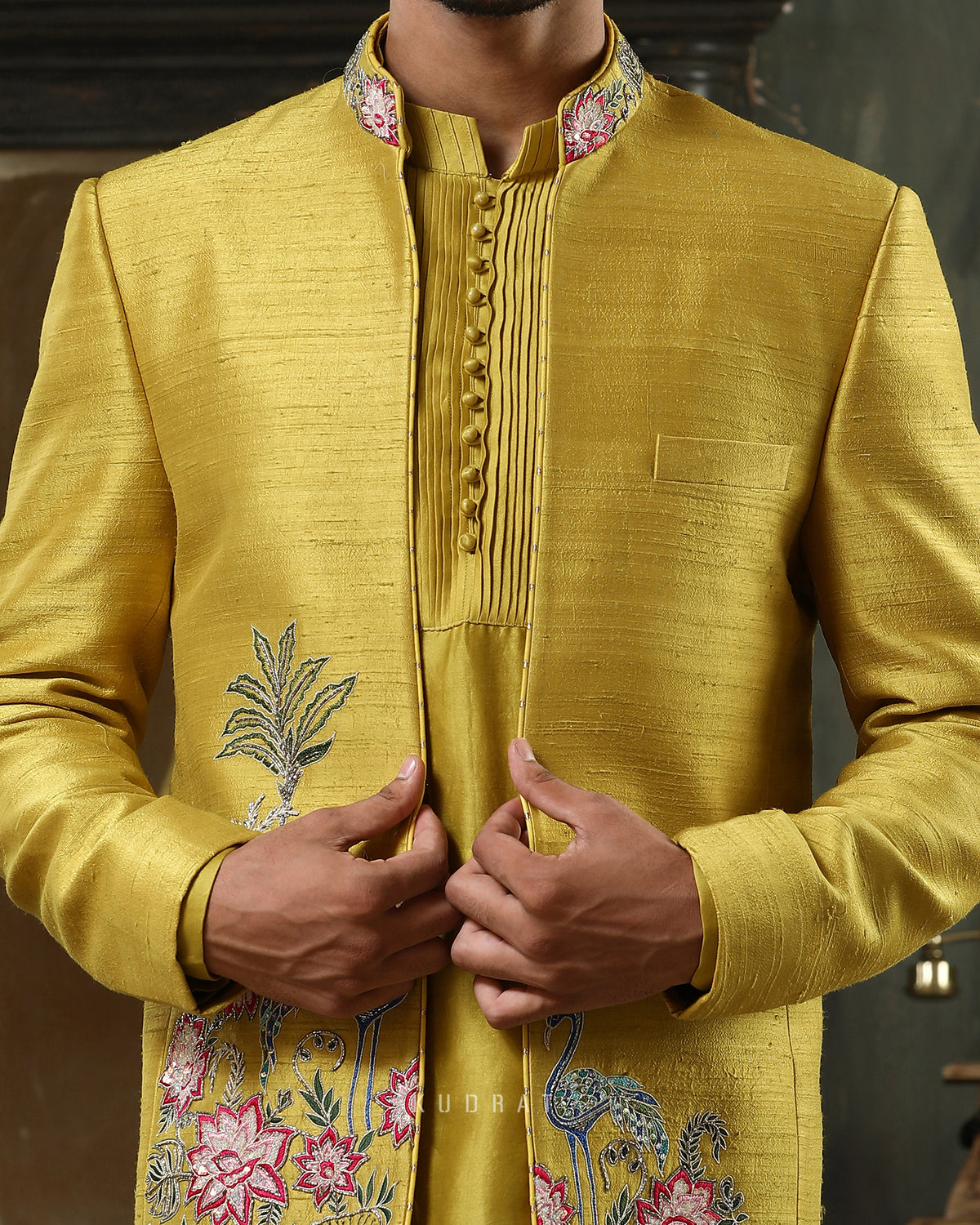 Mor Kamal Embroidered Open Jacket Set