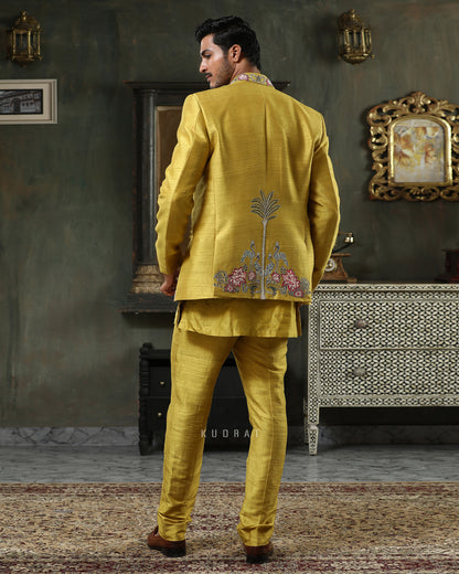 Mor Kamal Embroidered Open Jacket Set