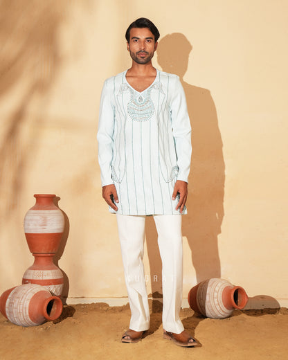 Vatsuk Mani Kurta Set