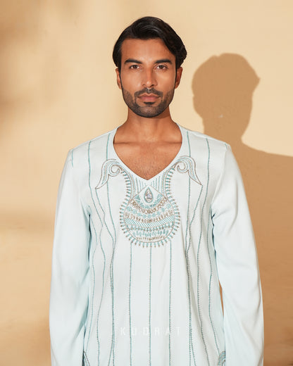 Vatsuk Mani Kurta Set