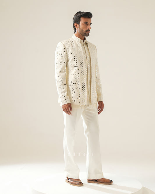 Shwet Indo Set