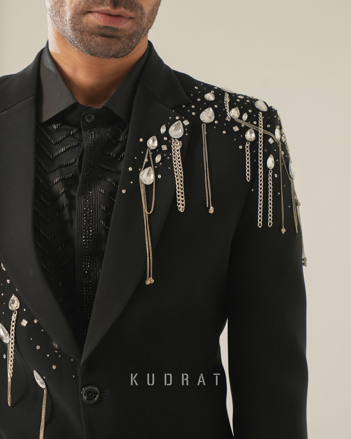 Garuda's Crest Suit Set