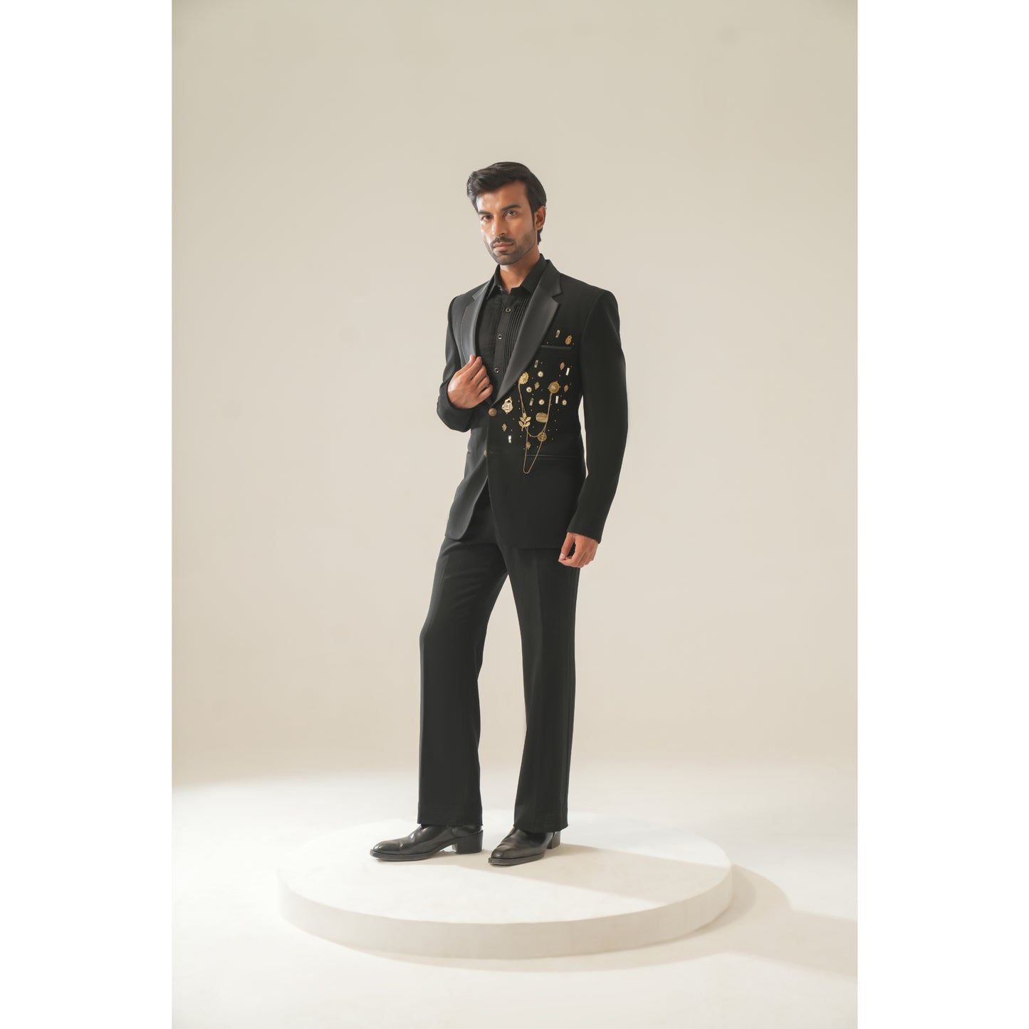 Black Majesty Suit set