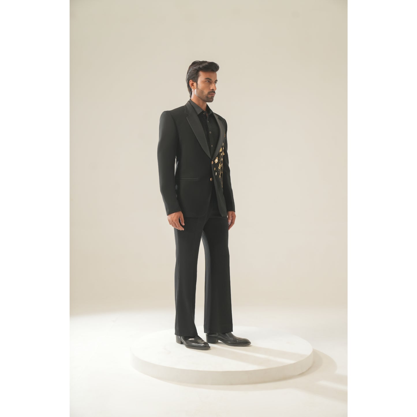 Black Majesty Suit set