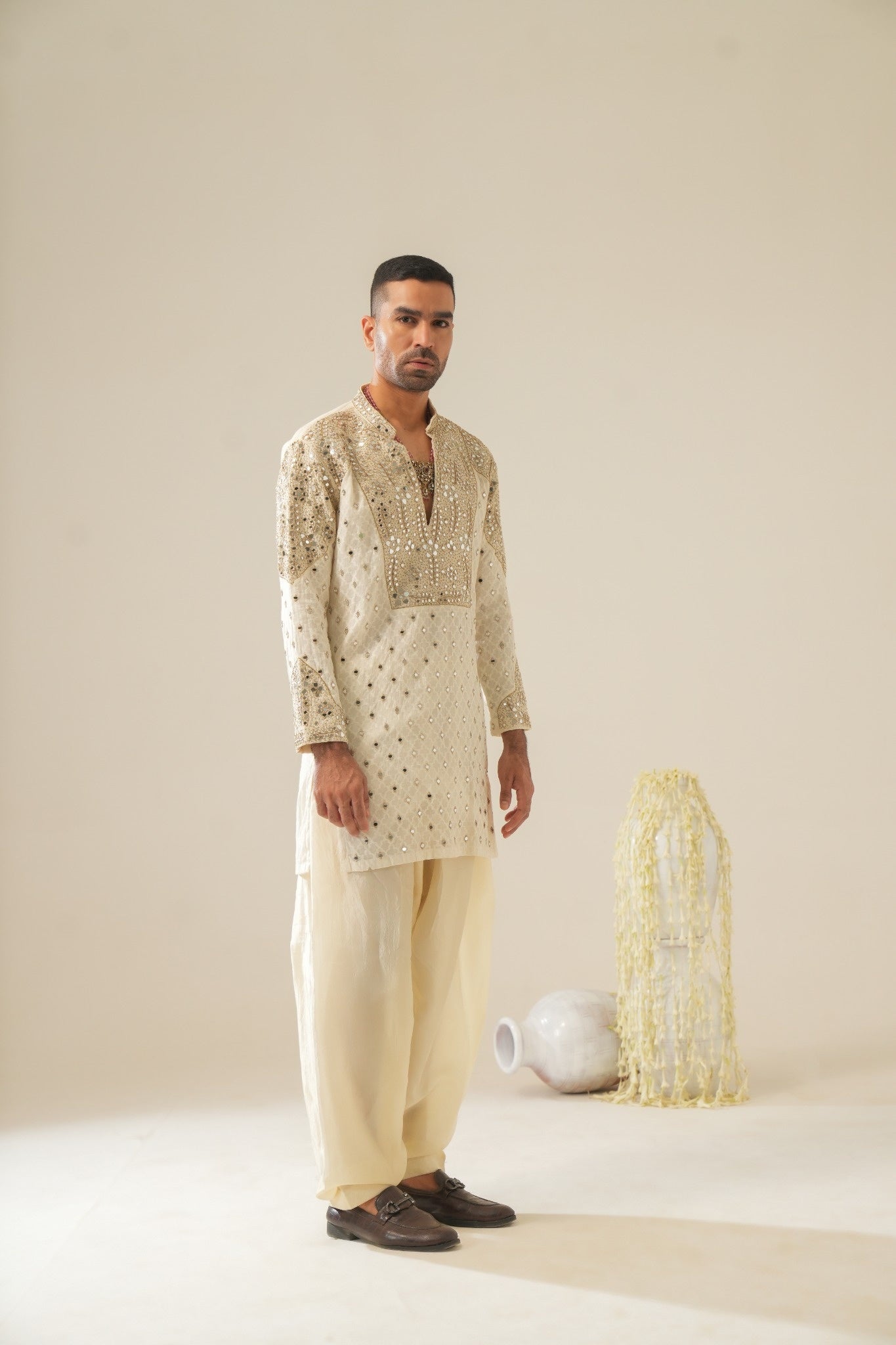 Sheesha kaari kurta set