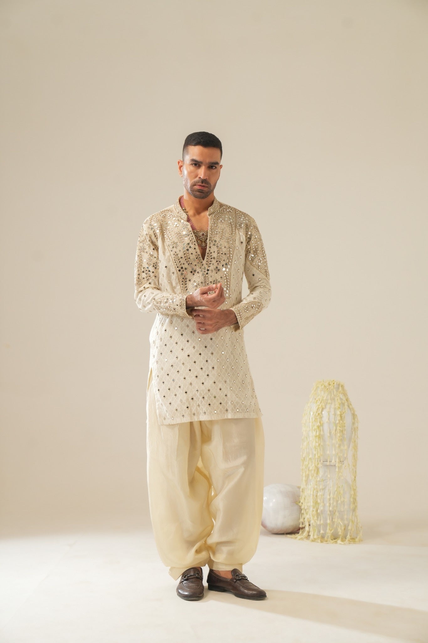 Sheesha kaari kurta set