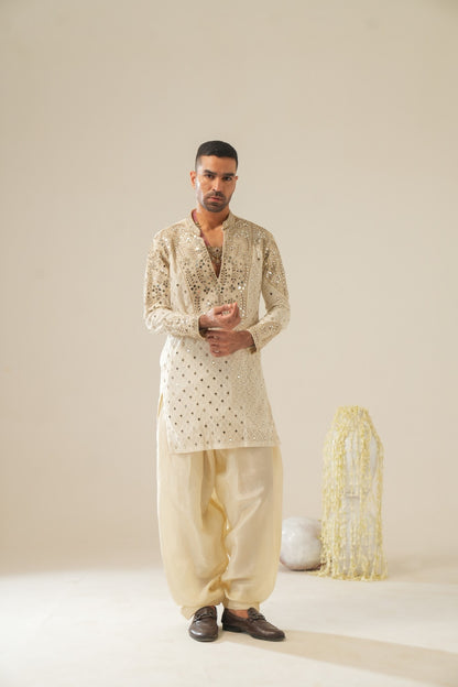 Sheesha kaari kurta set