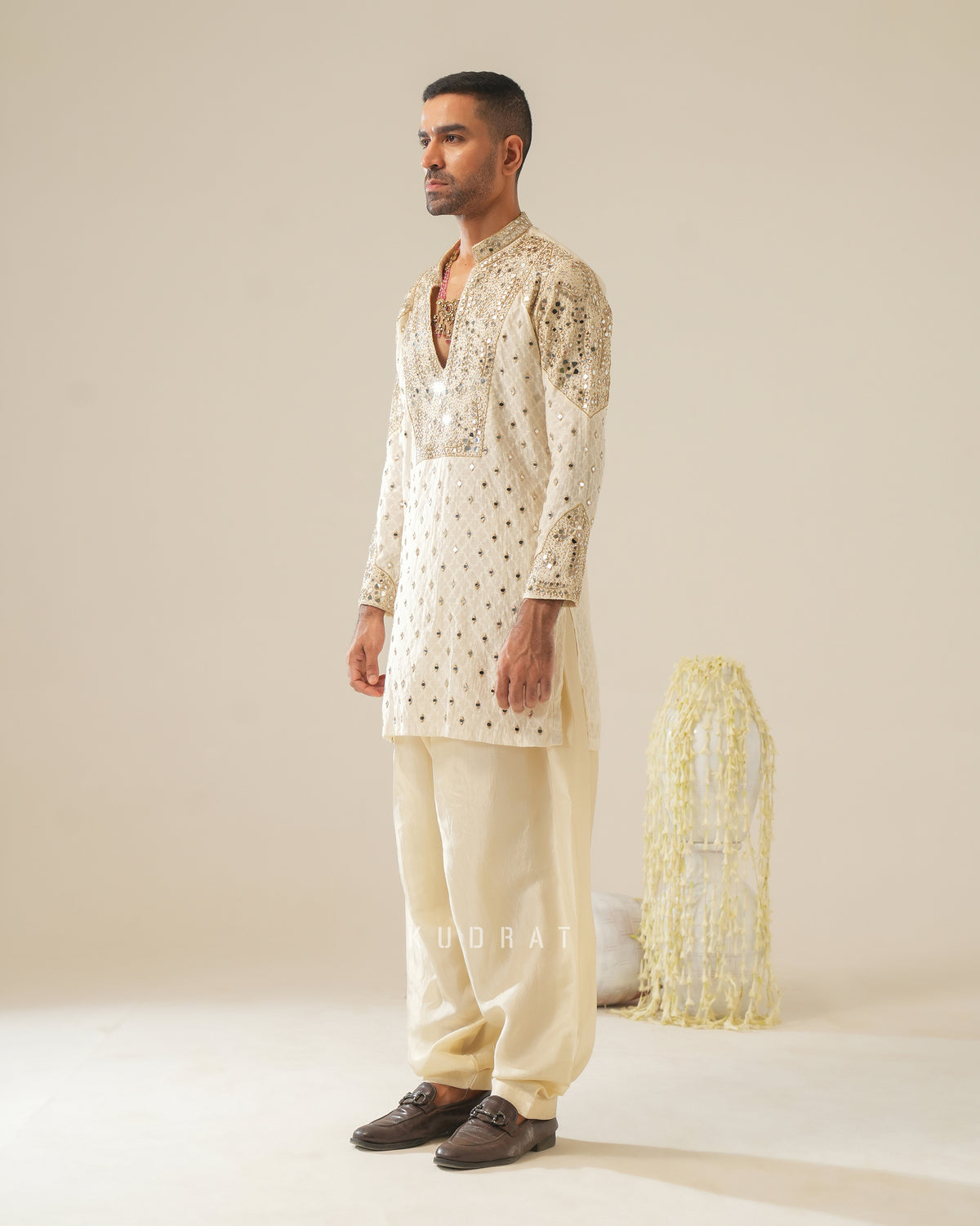 Sheesha kaari kurta set
