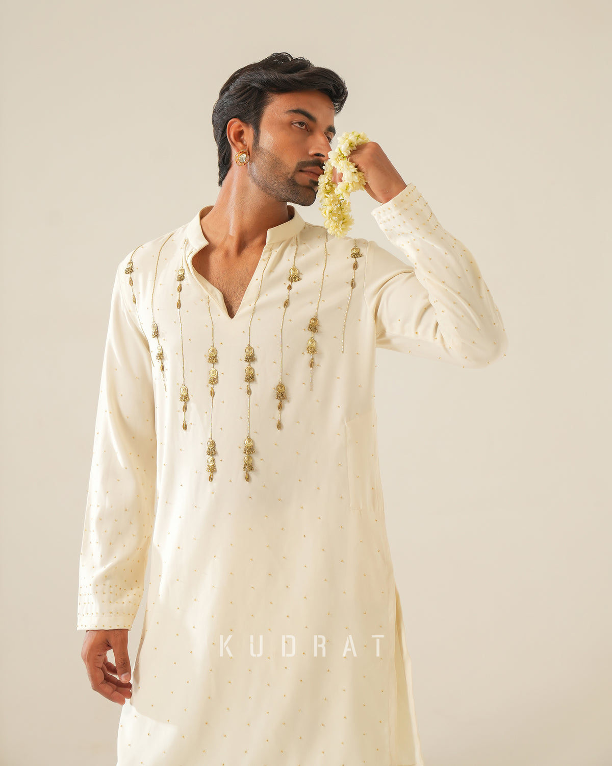 Aabhradh Kurta Set