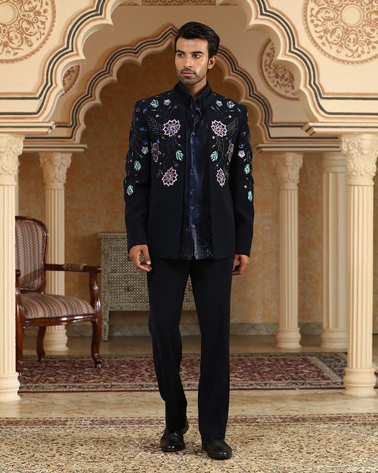 Van raj embroidered short open jacket set
