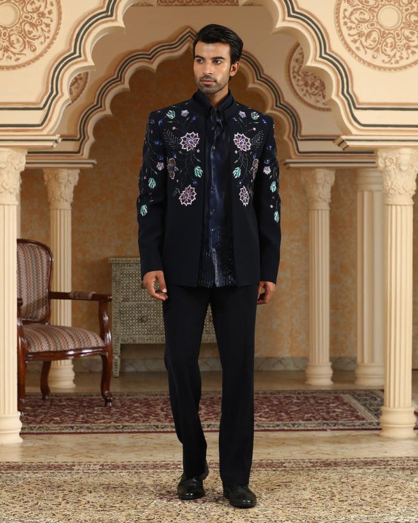 Van raj embroidered short open jacket set