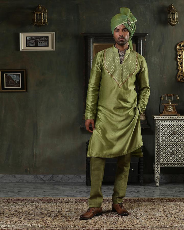 Dil harit embroidered kurta set
