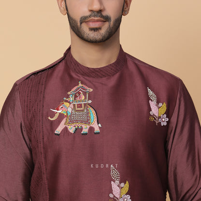 Surkh Airawat Kurta Set