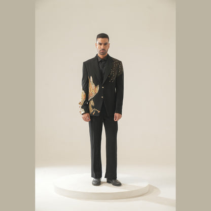 Ashv Suit
